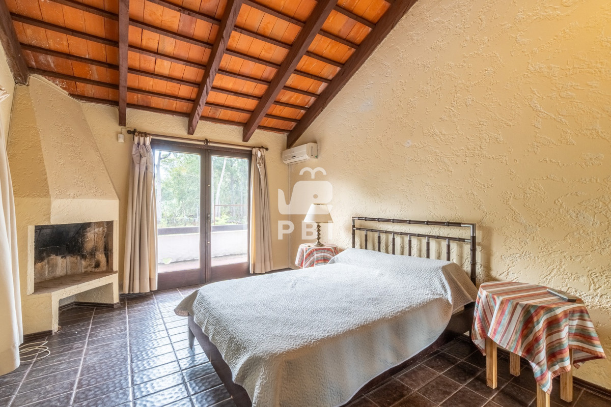 Q2FzYSBkZSAzIGRvcm1pdG9yaW9zIGVuIFNvbGFuYSwgUHVudGEgQmFsbGVuYSAtIFJlZiA6IFBCSTE0MTI4