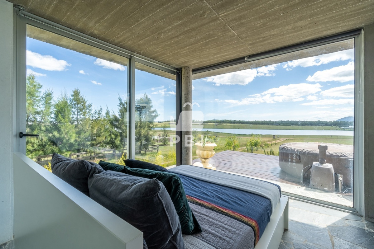 VmVudGEgQ2FzYSBkZSAyIGRvcm1pdG9yaW9zIGVuIExhZ3VuYSBkZSBsb3MgQ2lzbmVzIC0gUHVudGEgQmFsbGVuYSAtIFJlZiA6IFBCSTEzNDgz