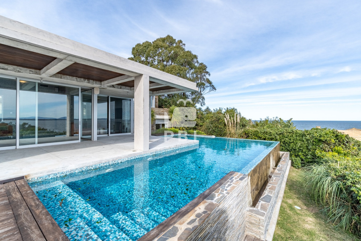 Lomo de la Ballena - GoPunta - Portal Inmobiliario de Punta del Este - Maldonado