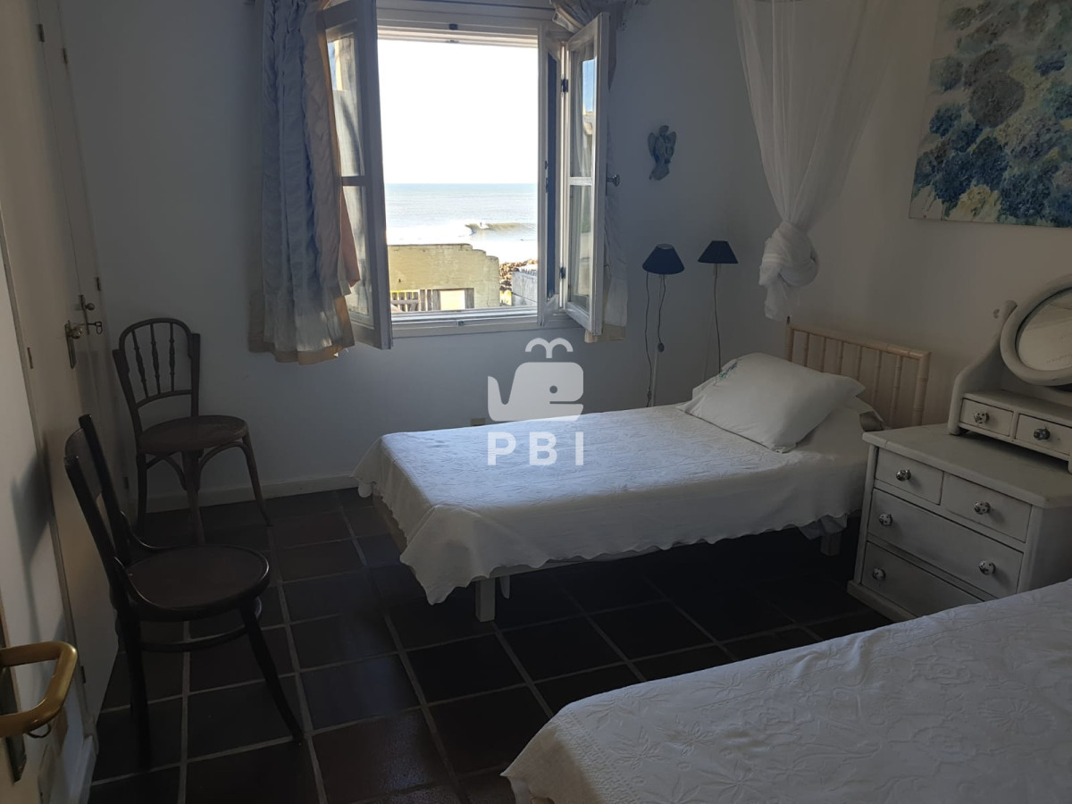 TWFnbmlmaWNhIGNhc2EgNSBEb3JtaXRvcmlvcyBlbiBsYSBCYXJyYSAgLSBSZWYgOiBQQkkxMjYzNA==