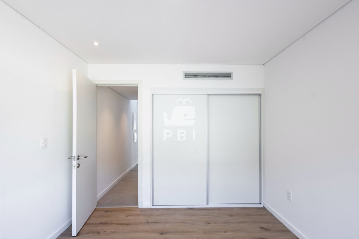 Q2FzYSAzIERPUk1JVE9SSU9TIGVuIENsdWIgZGVsIExhZ28sIFB1bnRhIEJhbGxlbmEgLSBSZWYgOiBQQkkyNjU0