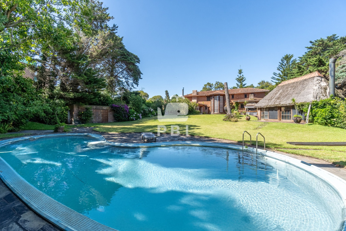 Q2FzYSA2IGRvcm1pdG9yaW9zICsgc2VydmljaW8gKyBwaXNjaW5hIFBsYXlhIE1hbnNhICAtIFJlZiA6IFBCSTE0MzMy