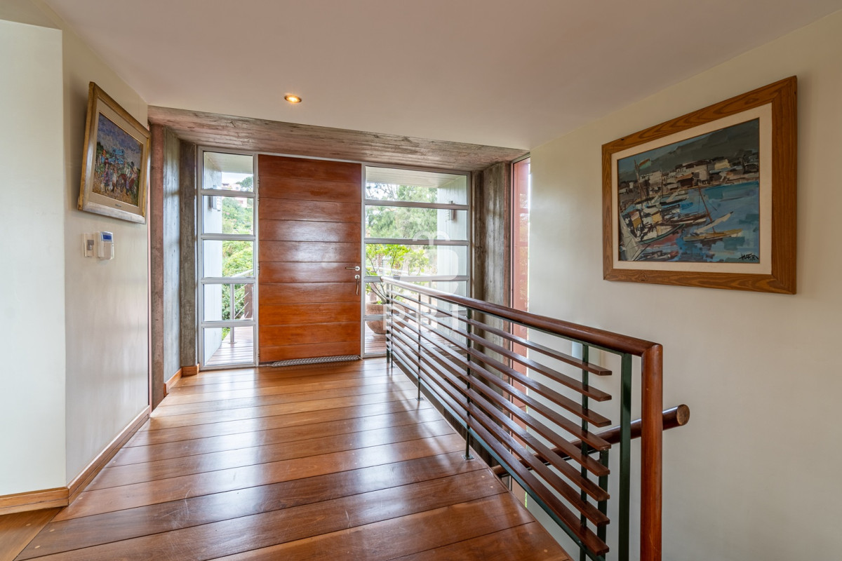 Q2FzYSBkZSA1IGRvcm1pdG9yaW9zIGVuIExvbW8gZGUgbGEgQmFsbGVuYSwgUHVudGEgQmFsbGVuYSAtIFJlZiA6IFBCSTEyNDc5