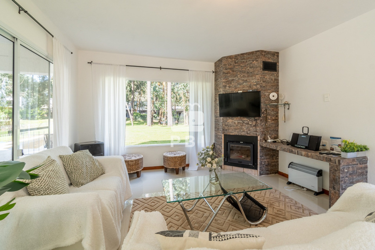 Q2FzYSBlbiB2ZW50YSwgNCBkb3JtaXRvcmlvcywgU29sYW5hcyBDb3VudHJ5IC0gUmVmIDogUEJJMTUxNjU=