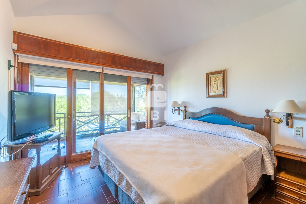 Q2FzYSBkZSAzIGRvcm1pdG9yaW9zIGVuIFRpbyBUb20sIFB1bnRhIEJhbGxlbmEgLSBSZWYgOiBQQkkxNTM5MQ==