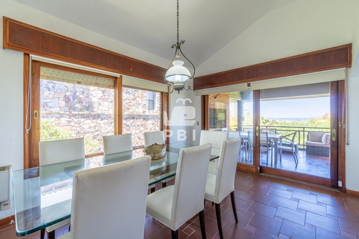 Q2FzYSBkZSAzIGRvcm1pdG9yaW9zIGVuIFRpbyBUb20sIFB1bnRhIEJhbGxlbmEgLSBSZWYgOiBQQkkxNTM5MQ==