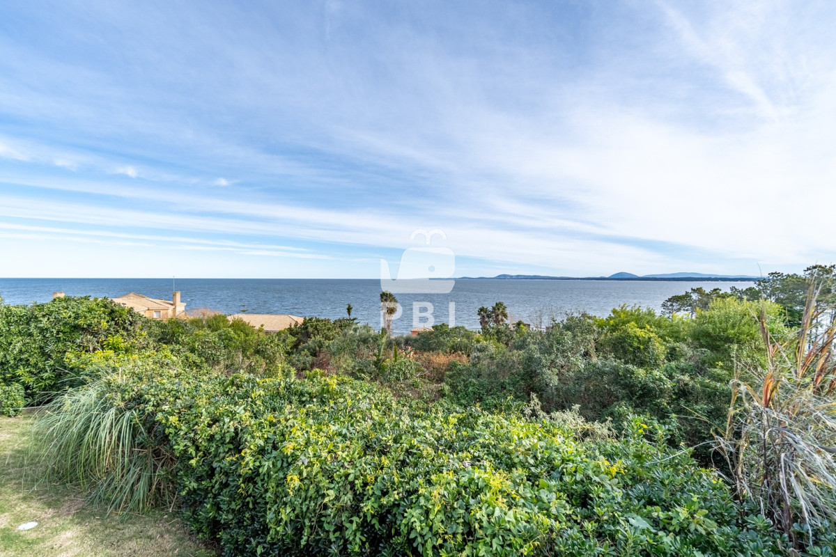 Lomo de la Ballena - GoPunta - Portal Inmobiliario de Punta del Este - Maldonado