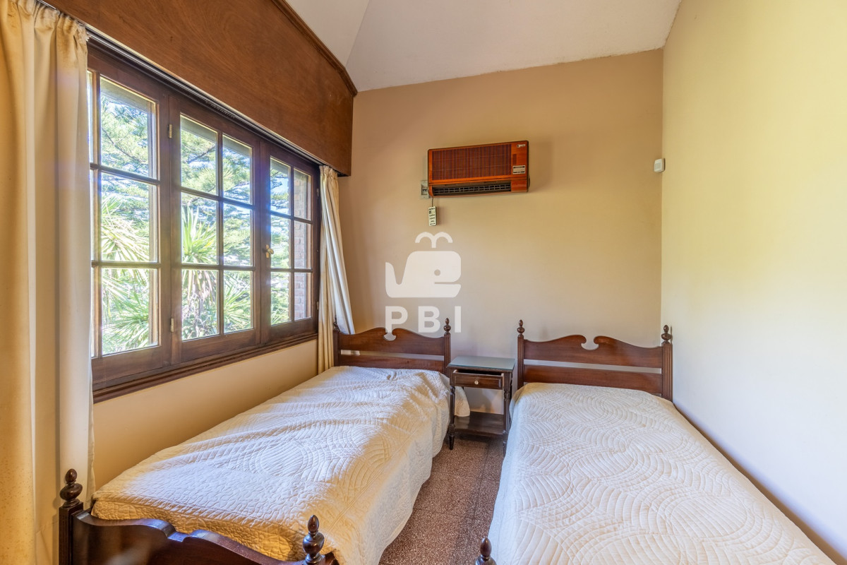 Q2FzYSA2IGRvcm1pdG9yaW9zICsgc2VydmljaW8gKyBwaXNjaW5hIFBsYXlhIE1hbnNhICAtIFJlZiA6IFBCSTE0MzMy