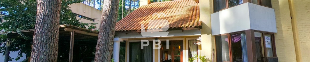Casa 3 DORMITORIOS en Solanas Country, Punta Ballena - Ref : PBI2217