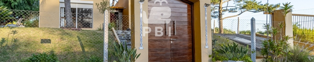 Casa 3 DORMITORIOS en Club del Lago, Punta Ballena - Ref : PBI2642