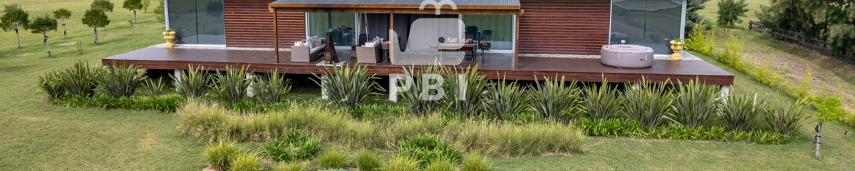 Venta Casa de 2 dormitorios en Laguna de los Cisnes - Punta Ballena - Ref : PBI13483