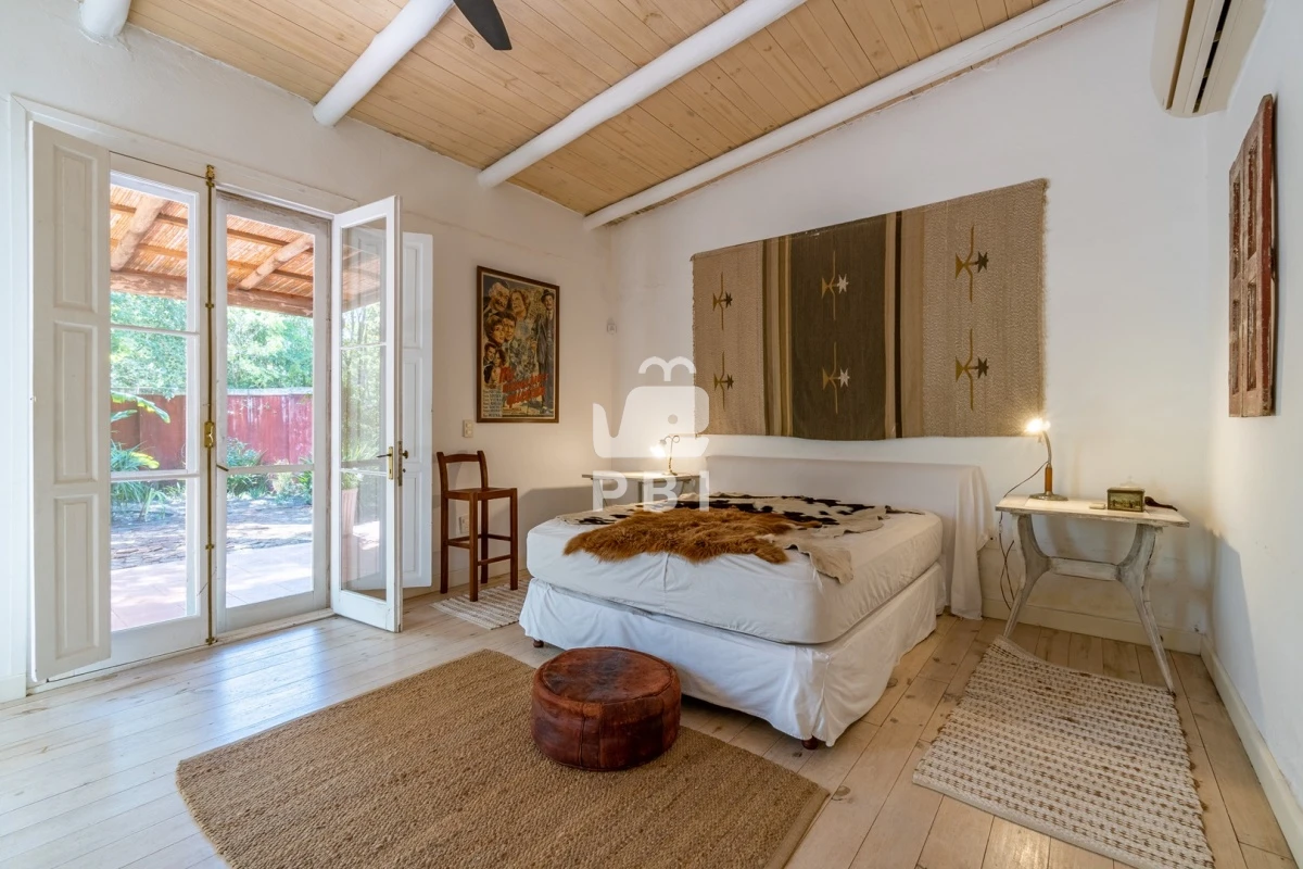 Q2hhY3JhIGVuIENhbWlubyBMdXNzaWNoLCBQdW50YSBCYWxsZW5hIC0gUmVmIDogUEJJMzEwNQ==