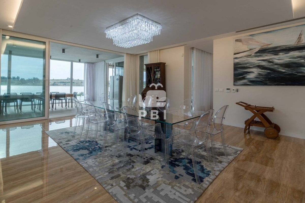 VmVudGEgZGUgQ2hhY3JhIDYgRE9STUlUT1JJT1MgZW4gTGFndW5hIGRlbCBTYXVjZSwgUHVudGEgZGVsIEVzdGUgLSBSZWYgOiBQQkkyMTU3