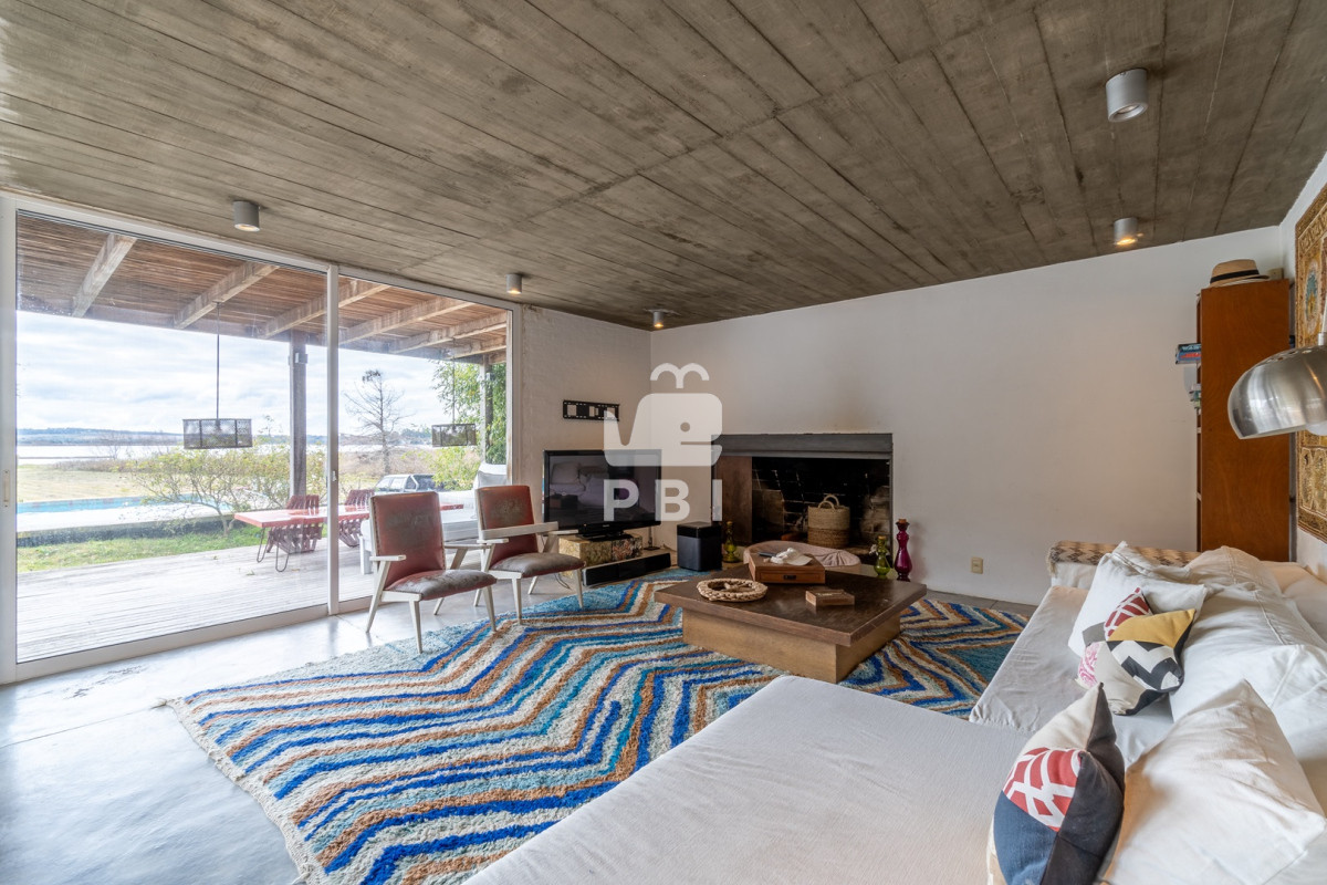 Laguna de los Cisnes - GoPunta - Portal Inmobiliario de Punta del Este - Maldonado