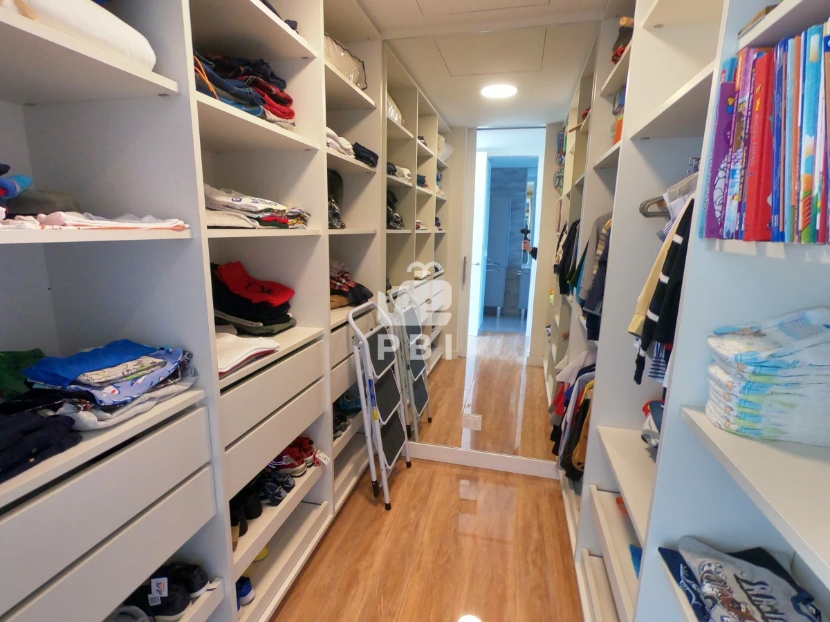 VmVudGEgZGUgQ2hhY3JhIDYgRE9STUlUT1JJT1MgZW4gTGFndW5hIGRlbCBTYXVjZSwgUHVudGEgZGVsIEVzdGUgLSBSZWYgOiBQQkkyMTU3