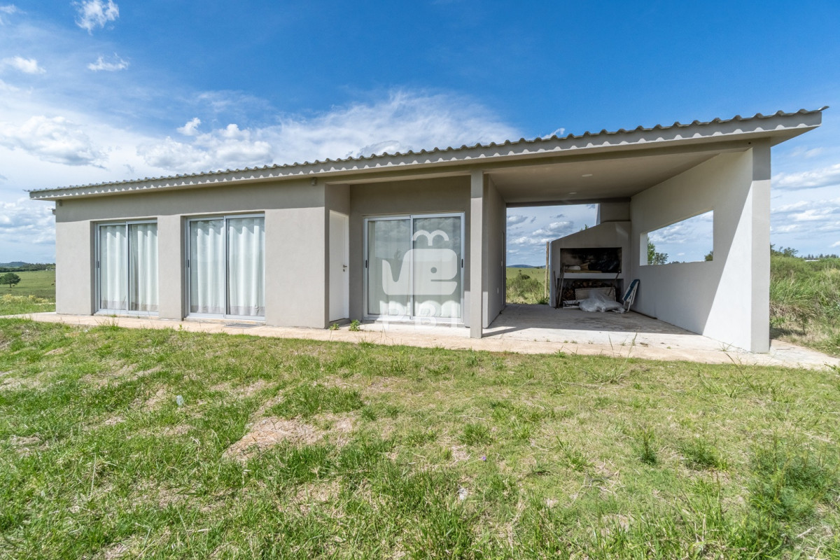 Q2hhY3JhIGRlIDUgSEEgY29uIGNhc2EgZGUgMiBkb3JtaXRvcmlvcyBjZXJjYSBkZSBQdWVibG8gRWRlbiAtIFJlZiA6IFBCSTE1Mzcx