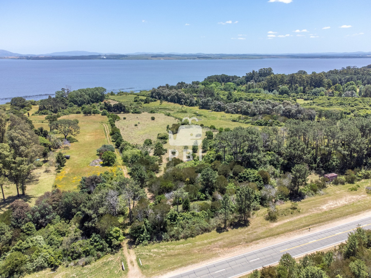 VmVudGEgZGUgQ2hhY3JhIGVuIExhZ3VuYSBkZWwgU2F1Y2UsIFB1bnRhIGRlbCBFc3RlIC0gUmVmIDogUEJJMjE1NA==