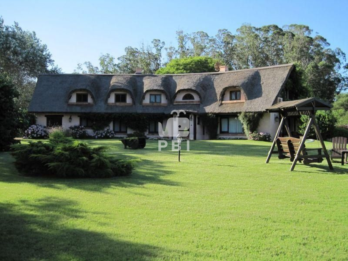 Q2hhY3JhIGVuIHZlbnRhIFB1bnRhIEJhbGxlbmEgMyBkb3JtaXRvcmlvcyAtIFJlZiA6IFBCSTY1OA==