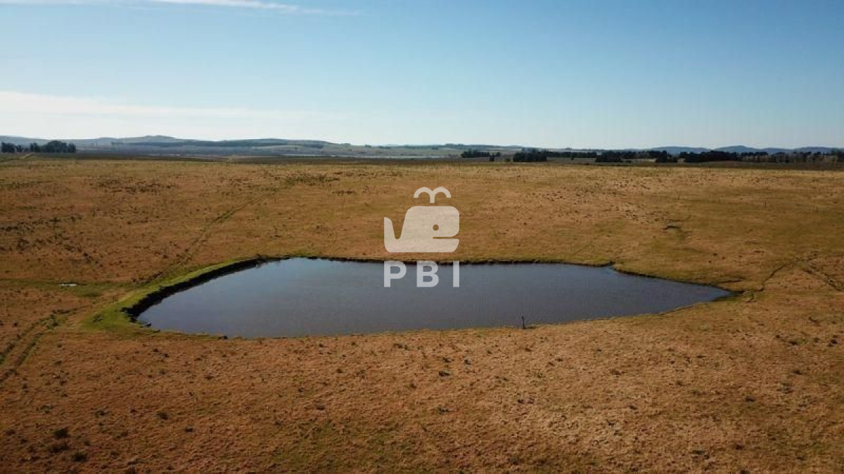 Q2hhY3JhIGVuIHZlbnRhIFJ1cmFsIDMgZG9ybWl0b3Jpb3MgLSBSZWYgOiBQQkk4MzU=