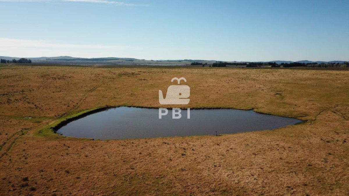 Q2hhY3JhIGVuIHZlbnRhIFJ1cmFsIDMgZG9ybWl0b3Jpb3MgLSBSZWYgOiBQQkk4MzU=