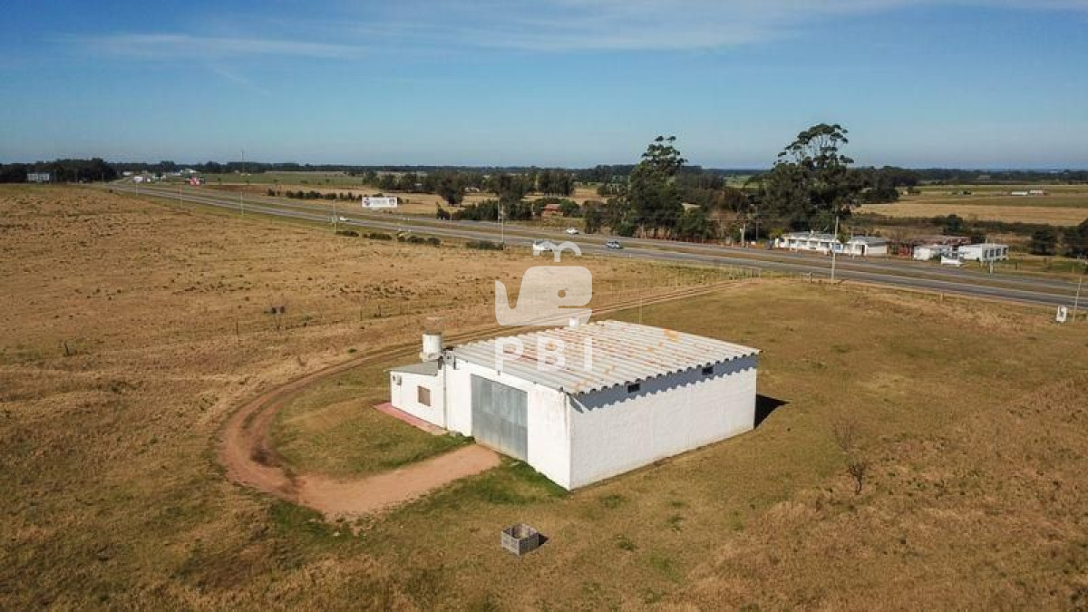 Q2hhY3JhIGVuIHZlbnRhIFJ1cmFsIDMgZG9ybWl0b3Jpb3MgLSBSZWYgOiBQQkk4MzU=