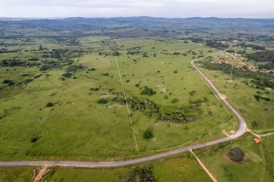 Chacra cerca de Pueblo Edén - Ref : PBI13574