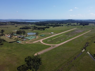 Chacra con hipodromo en venta en Punta Ballena.  - Ref : PBI14703