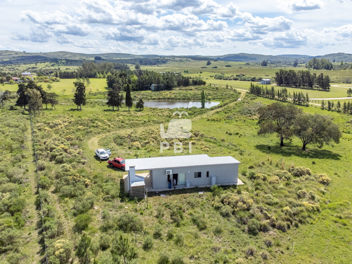 Q2hhY3JhIGRlIDUgSEEgY29uIGNhc2EgZGUgMiBkb3JtaXRvcmlvcyBjZXJjYSBkZSBQdWVibG8gRWRlbiAtIFJlZiA6IFBCSTE1Mzcx