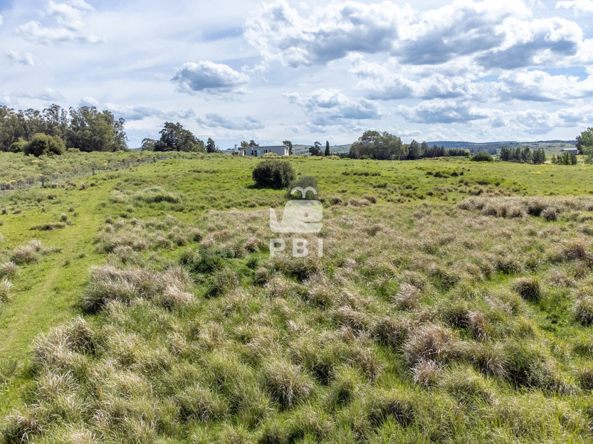 Q2hhY3JhIGRlIDUgSEEgY29uIGNhc2EgZGUgMiBkb3JtaXRvcmlvcyBjZXJjYSBkZSBQdWVibG8gRWRlbiAtIFJlZiA6IFBCSTE1Mzcx