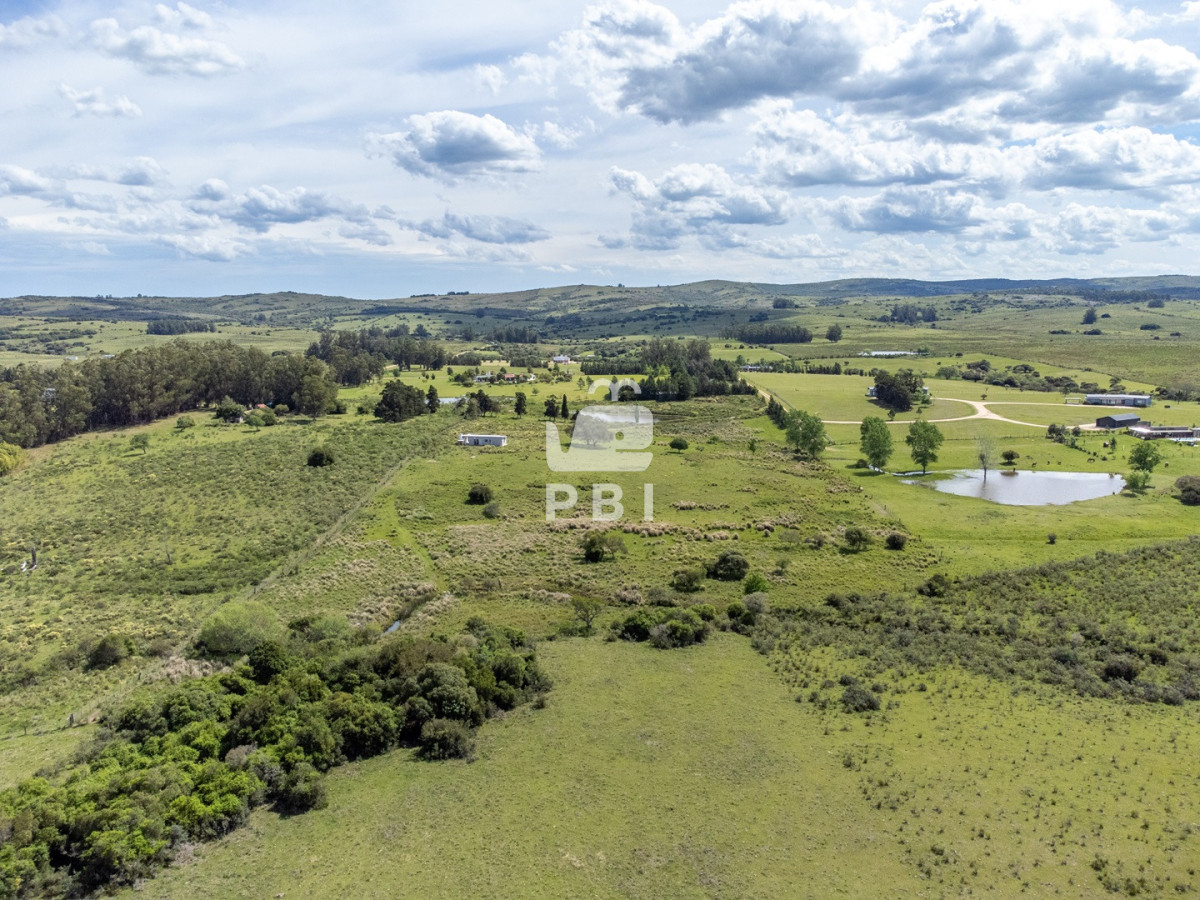 Q2hhY3JhIGRlIDUgSEEgY29uIGNhc2EgZGUgMiBkb3JtaXRvcmlvcyBjZXJjYSBkZSBQdWVibG8gRWRlbiAtIFJlZiA6IFBCSTE1Mzcx