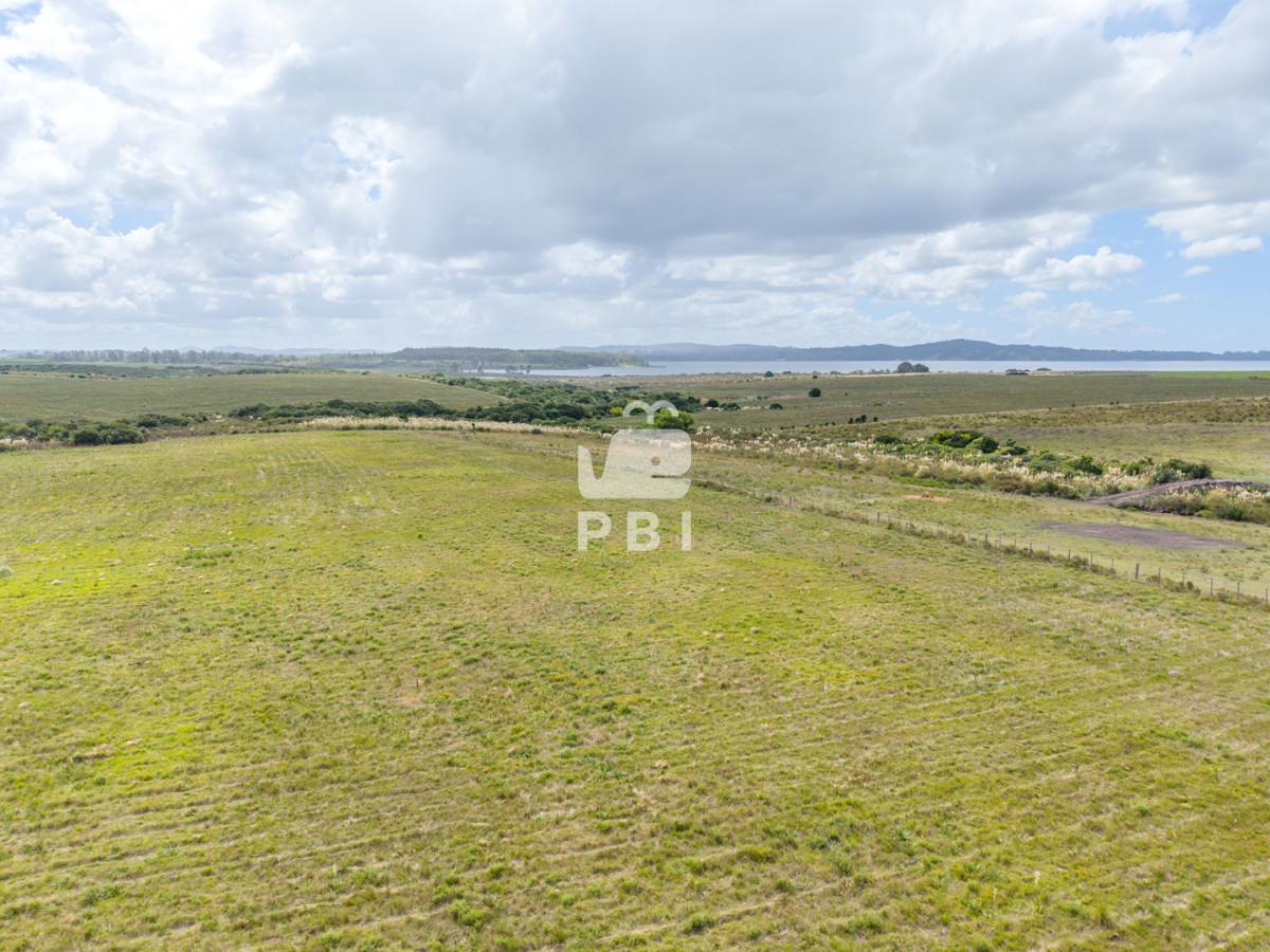 Q2hhY3JhIGVuIHZlbnRhIGVuIExhZ3VuYSBkZWwgU2F1Y2UgLSBSZWYgOiBQQkkxNTczMg==