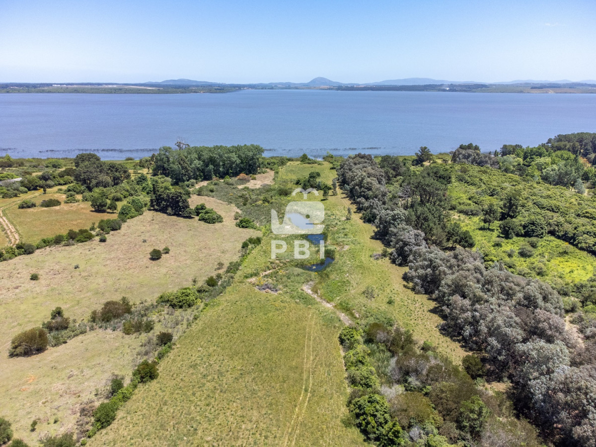 VmVudGEgZGUgQ2hhY3JhIGVuIExhZ3VuYSBkZWwgU2F1Y2UsIFB1bnRhIGRlbCBFc3RlIC0gUmVmIDogUEJJMjE1NQ==