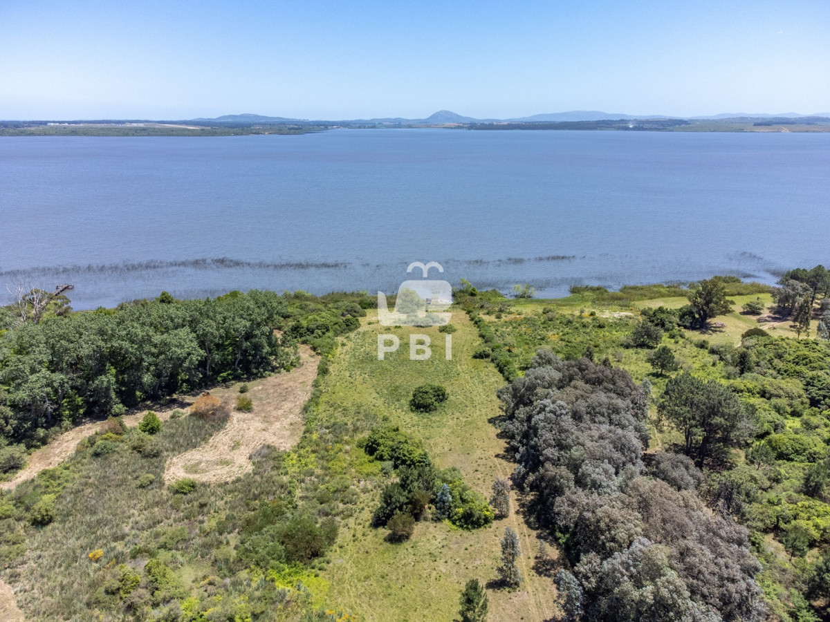 VmVudGEgZGUgQ2hhY3JhIGVuIExhZ3VuYSBkZWwgU2F1Y2UsIFB1bnRhIGRlbCBFc3RlIC0gUmVmIDogUEJJMjE1NQ==