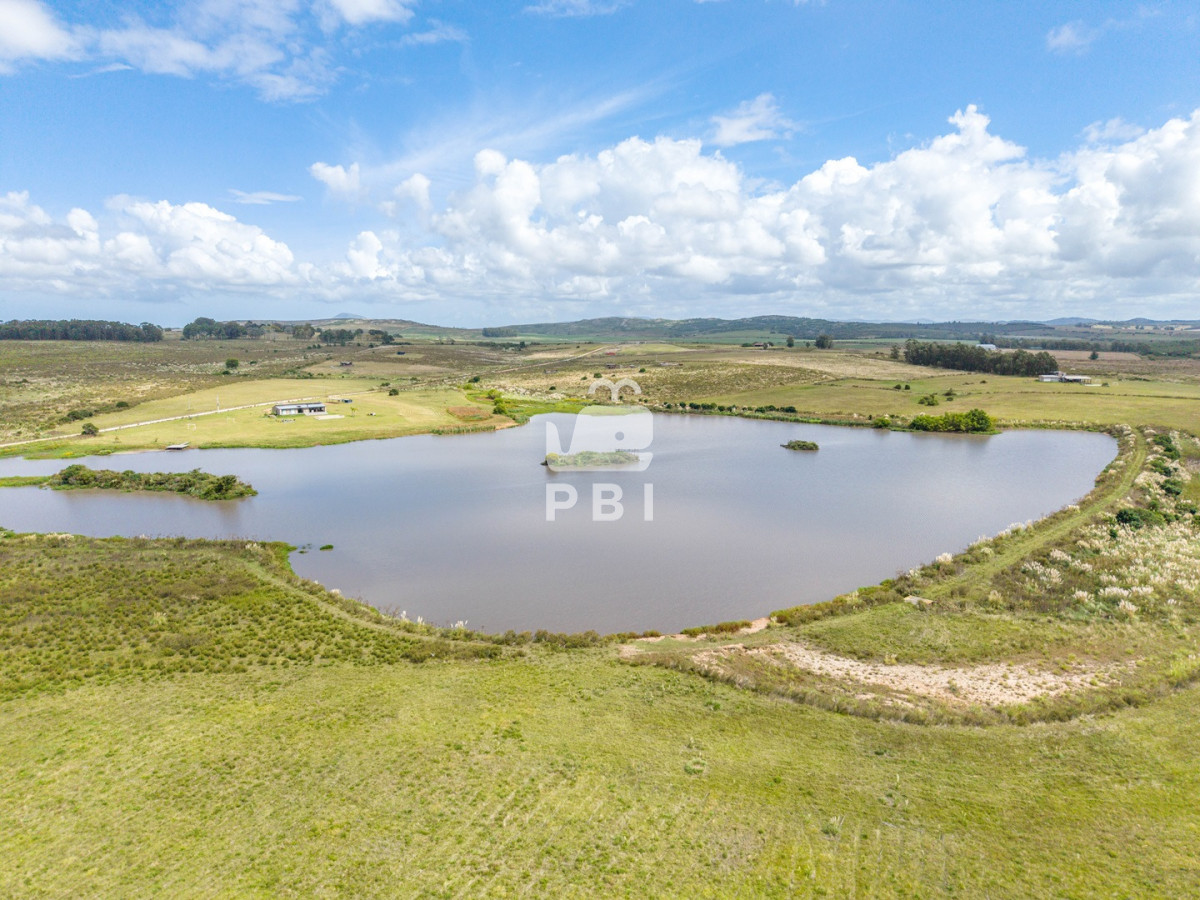 Q2hhY3JhIGVuIHZlbnRhIGVuIExhZ3VuYSBkZWwgU2F1Y2UgLSBSZWYgOiBQQkkxNTczMg==