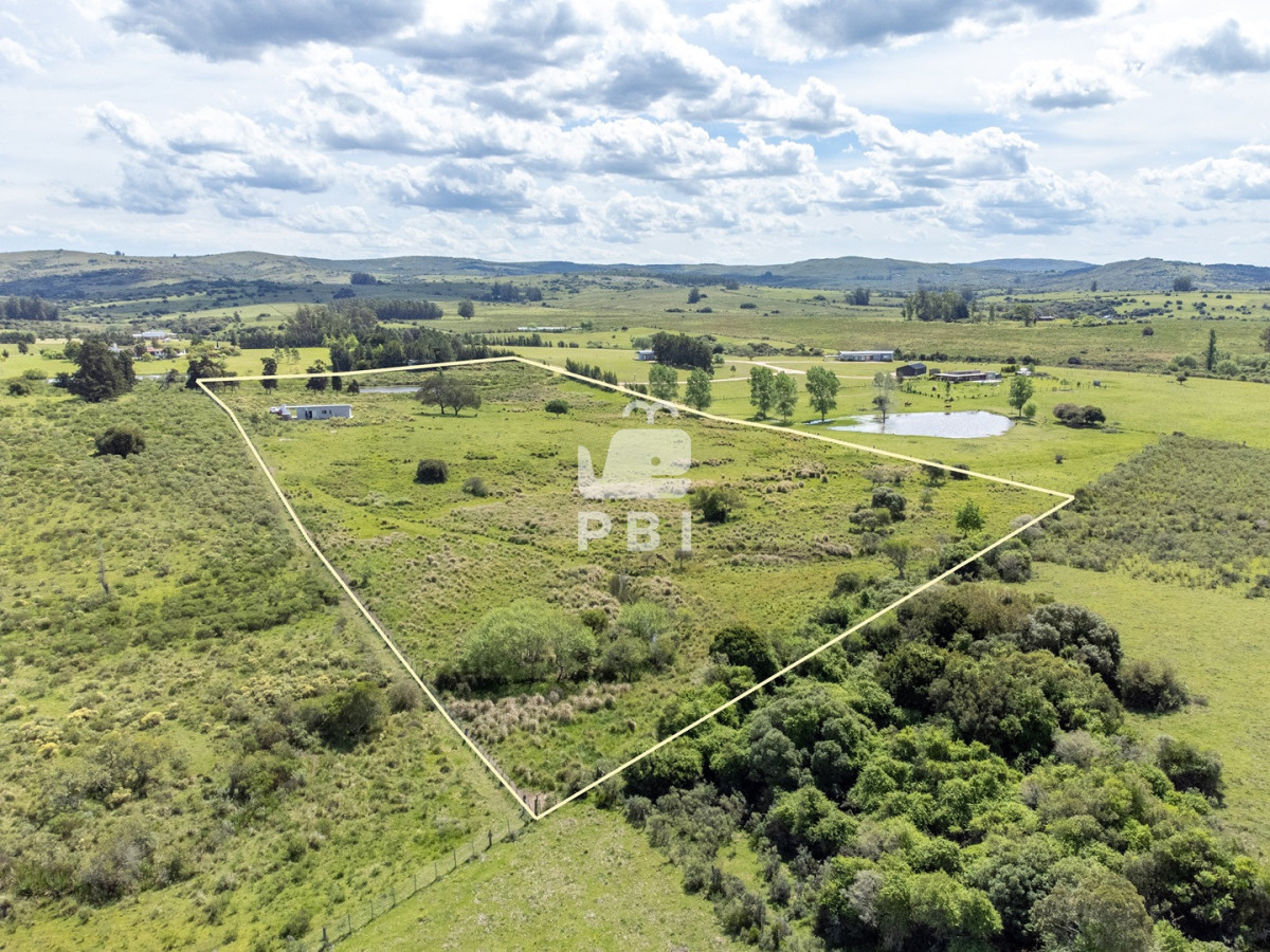 Q2hhY3JhIGRlIDUgSEEgY29uIGNhc2EgZGUgMiBkb3JtaXRvcmlvcyBjZXJjYSBkZSBQdWVibG8gRWRlbiAtIFJlZiA6IFBCSTE1Mzcx