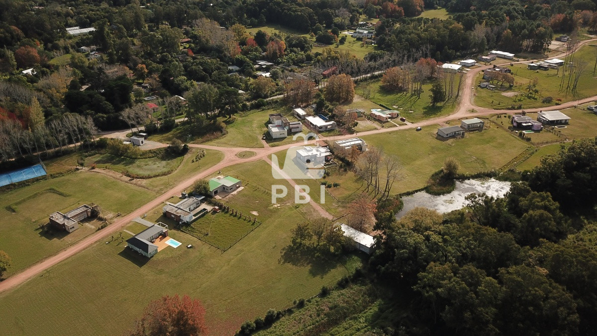 Venta de Terreno en Barrio Verdemora. - Ref : PBI3035