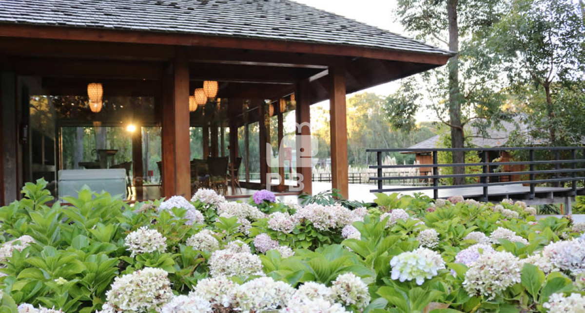 VGVycmVubyBlbiBEZXNpZ24gVmlsbGFnZSAgLSBSZWYgOiBQQkkxMzQ4MA==