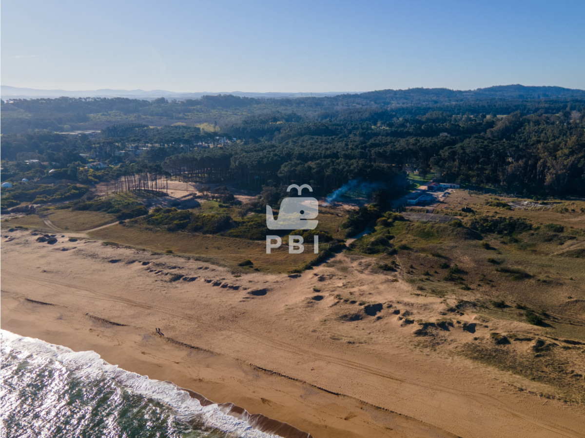 VGVycmVubyBlbiB2ZW50YSBlbiBiYXJyaW8gcHJpdmFkbyBBc3RyYSwgUHVudGEgQmFsbGVuYSAtIFJlZiA6IFBCSTE1NTU2