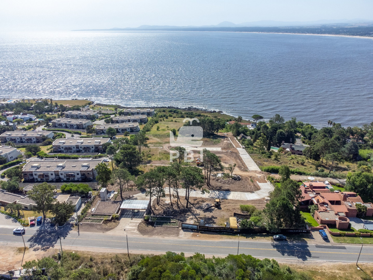 TG90ZSBlbiBMb21vIGRlIGxhIEJhbGxlbmEsIFB1bnRhIEJhbGxlbmEgLSBSZWYgOiBQQkkyOTM1