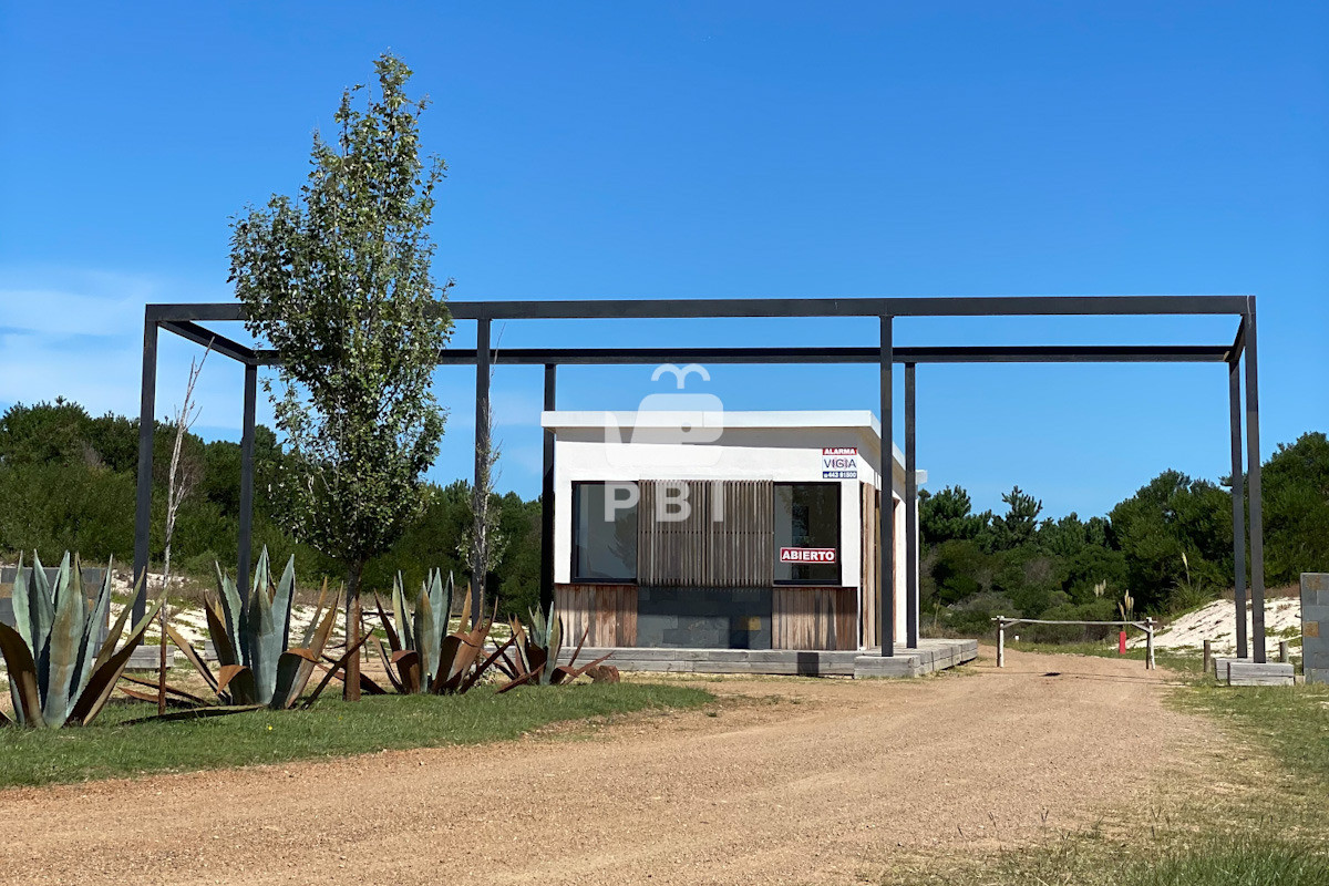 VGVycmVubyBlbiB2ZW50YSBlbiBQdWVibG8gZGVsIE1hciwgSmF1cmVndWliZXJyeSwgQ2FuZWxvbmVzIC0gUmVmIDogUEJJMTU0ODE=