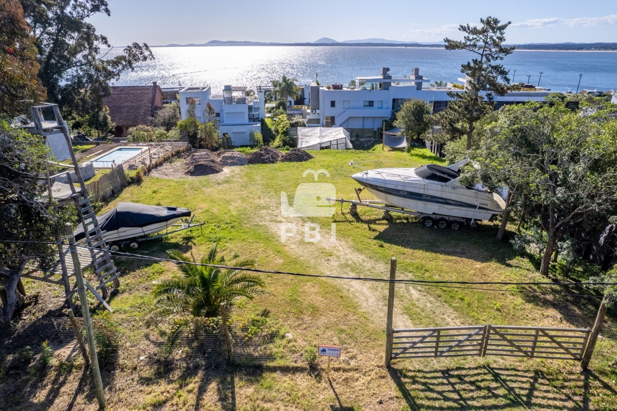 Lomo de la Ballena - GoPunta - Portal Inmobiliario de Punta del Este - Maldonado
