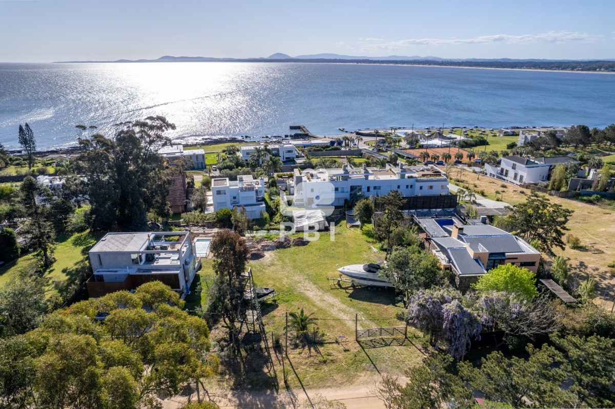 Lomo de la Ballena - GoPunta - Portal Inmobiliario de Punta del Este - Maldonado