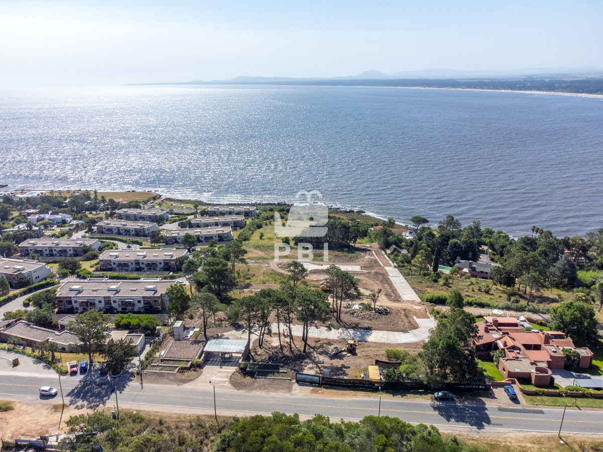 TG90ZSBlbiBMb21vIGRlIGxhIEJhbGxlbmEsIFB1bnRhIEJhbGxlbmEgLSBSZWYgOiBQQkkyOTM2