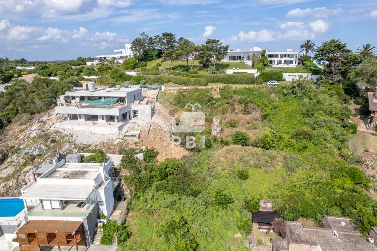 Lomo de la Ballena - GoPunta - Portal Inmobiliario de Punta del Este - Maldonado