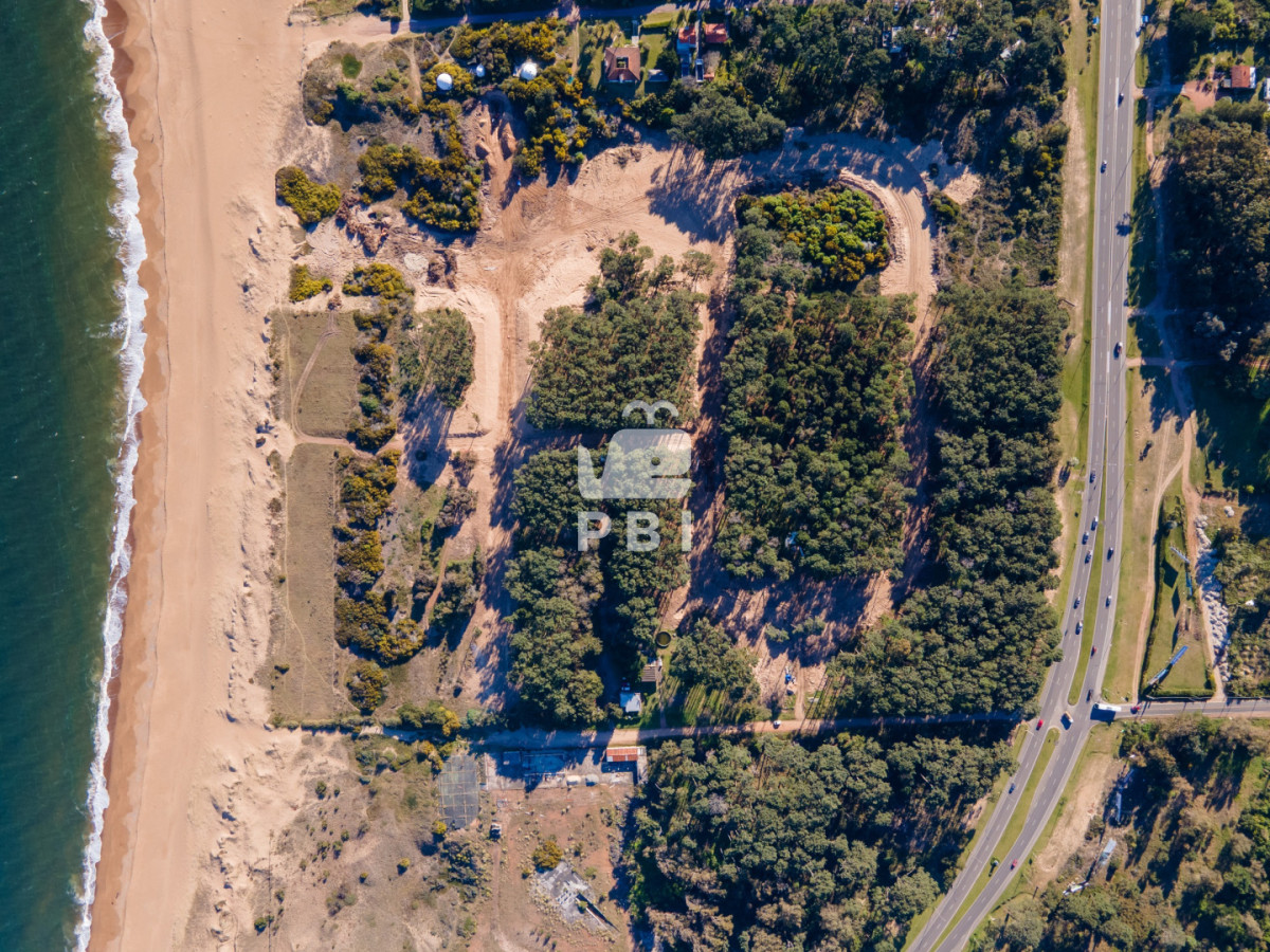 VGVycmVubyBlbiB2ZW50YSBlbiBiYXJyaW8gcHJpdmFkbyBBc3RyYSwgUHVudGEgQmFsbGVuYSAtIFJlZiA6IFBCSTE1NTU2