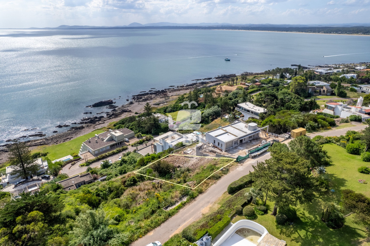 Lomo de la Ballena - GoPunta - Portal Inmobiliario de Punta del Este - Maldonado