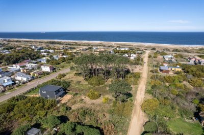 Venta de terreno en Balneario Buenos Aires, Manantiales. - Ref : PBI13998