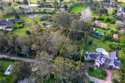 Venta de Lote en El Golf, Punta del Este - Ref : PBI2428