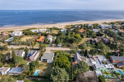 Venta de terreno en Tio Tom, Punta Ballena. - Ref : PBI13878