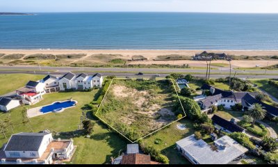 Lote Frente al Mar en La Mansa, Punta del Este - Ref : PBI14098